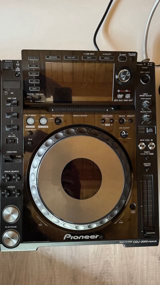 Pioneer CDJ-2000 Nexus y DJM-2000