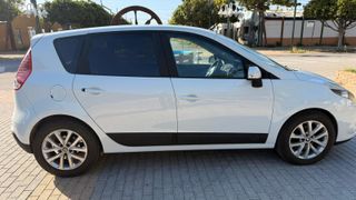 Renault Scenic 2011