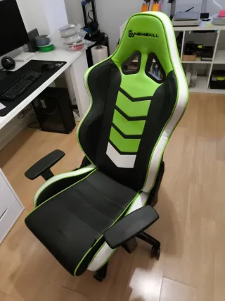 Silla Gaming Newskill Verde y Negra