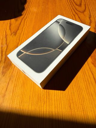 iPhone 16 Pro 1TB titanio NUEVO