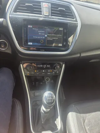 Suzuki Scross 2016