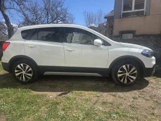 Suzuki Scross 2016