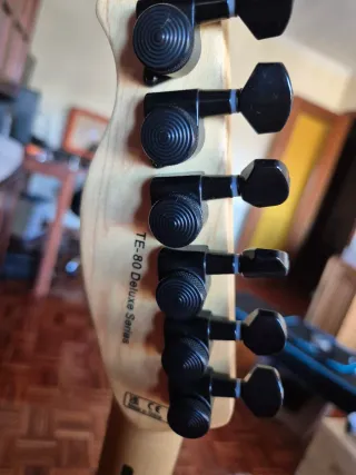 Harley Benton TE-80 NT Deluxe Series (modificada)