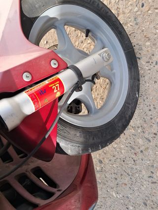 Honda Dylan 125 Roja Scooter Automática