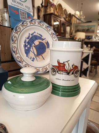 Tibor de porcelana Pontesa Coche Antiguo