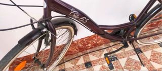 Bicicleta paseo, muy poco uso, 5 velocidades.