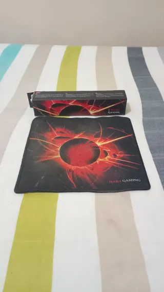Alfombrilla Mars Gaming Negra y Roja