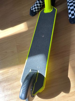 Patinete Oxelo amarillo infantil