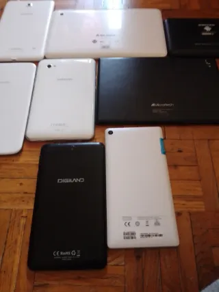 8 Tablet per Ricambi o Riparazioni