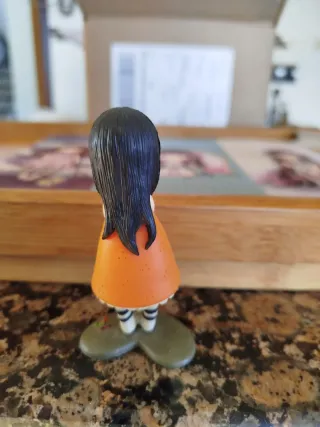 Muñeca Gorjuss naranja