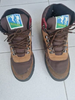 Botas Trekking Hombre Marrones y Rojas