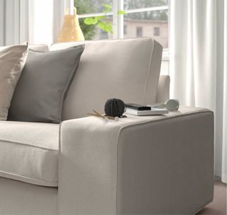 Sofá Kivik Ikea con Chaiselongue Beige