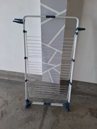 Tendedero Plegable con Ruedas