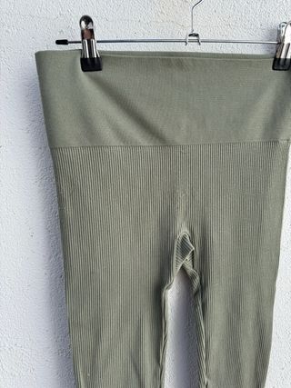 Leggings Stradivarius Verde Oliva Talla L