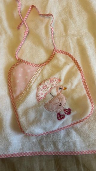 Juego de sábanas y cambiador Denenes