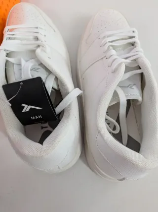 Zapatillas caballero blancas T43
