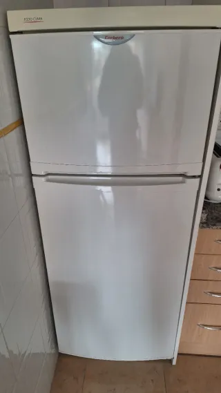 Frigorífico Combi Corbero 155x60x63cm