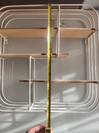 Mensola da parete in metallo e legno