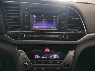 Hyundai Elantra 1.6 CRDi Klass