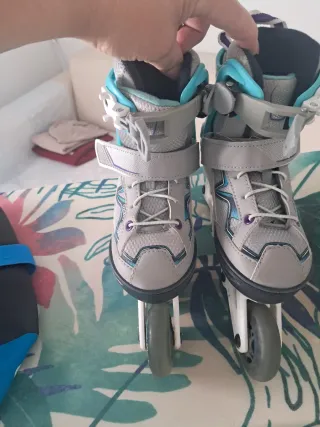 Patines infantiles Oxelo color turquesa