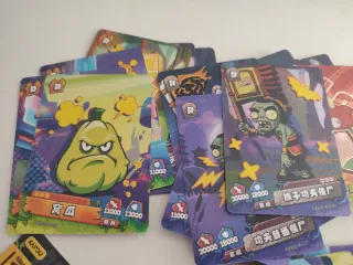 Colección de 50 Cartas Plants vs Zombies.