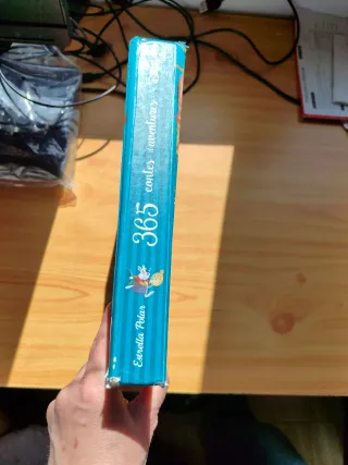 365 contes d'aventures