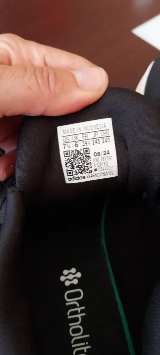 Zapatillas Adidas Negras y Rosas