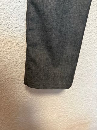 Pantalón tailoring gris Pull&Bear Talla 42