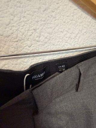 Pantalón tailoring gris Pull&Bear Talla 42
