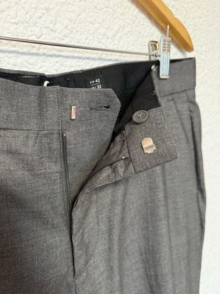 Pantalón tailoring gris Pull&Bear Talla 42