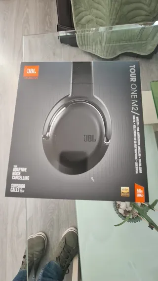 Auriculares JBL Tour One M2 Negros