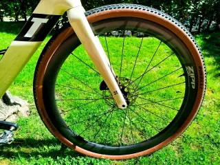 3T Exploro Racemax GRX Di2 + Zipp 303 S