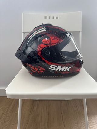 Casco SMK Talla L-XL Negro Rojo Serpiente