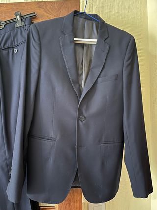 Traje de chaqueta azul marino