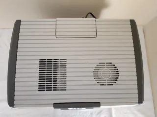 Nevera portátil AEG para usar en casa,y en coche