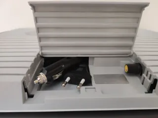 Nevera portátil AEG para usar en casa,y en coche