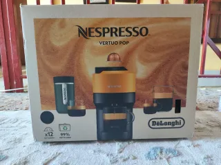 Cafetera Nespresso Vertuo Pop Negra
