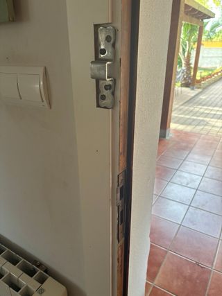 Puerta madera exterior 198x79cm