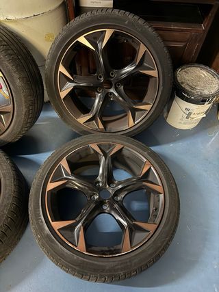 Llantas Cupra Formentor con Neumáticos