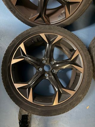 Llantas Cupra Formentor con Neumáticos