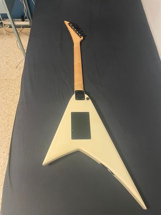Jackson JS32 Rhoads AH Ivory EMG FR