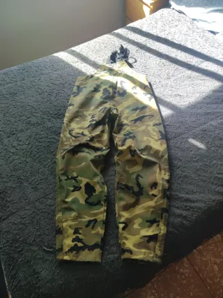 Pantaloni da pesca/caccia mimetici