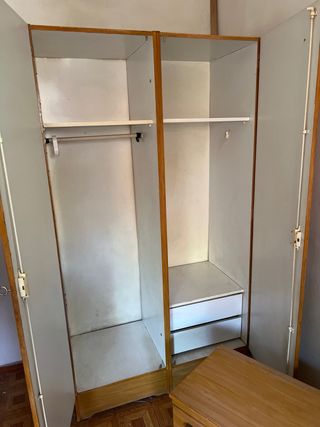 Conjunto ropero y cómoda madera