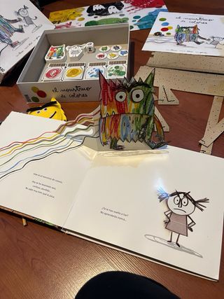 Libro y Juego El Monstruo de Colores de Anna Llena