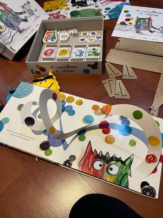 Libro y Juego El Monstruo de Colores de Anna Llena