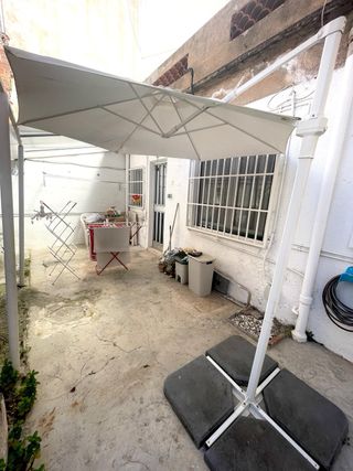 Sombrilla IKEA Beige con Soportes