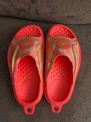 Chanclas Adidas Stella McCartney T.35.5