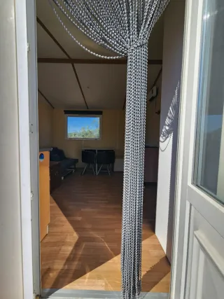 Casa prefabricada 8x4m. Totalmente amueblada