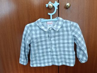 Conjunto bebé Boboli peto y camisa