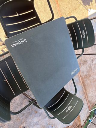 Conjunto mesa y 4 sillas Voll-Damm